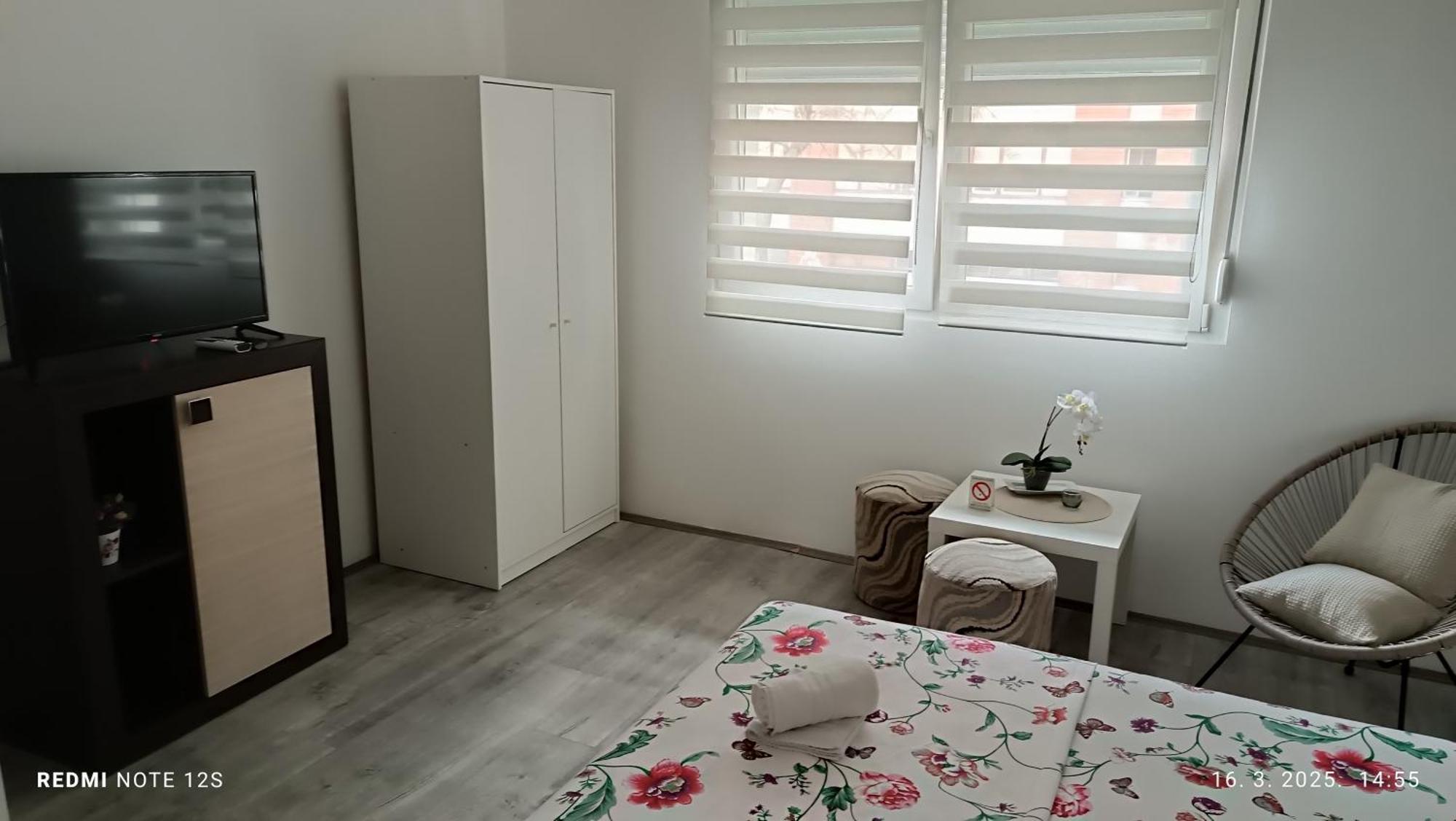Apartamento Happy Star Ni Exterior foto